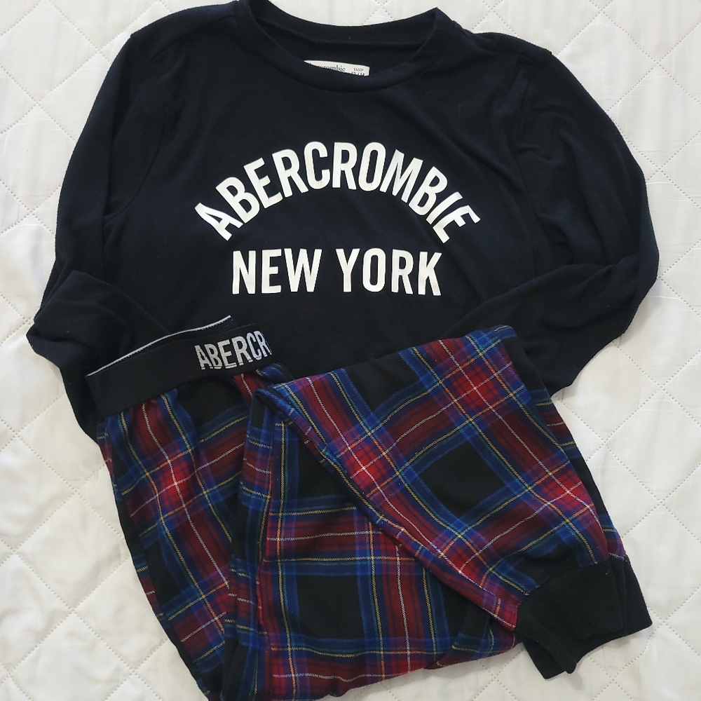 Abercrombie kids pajamas